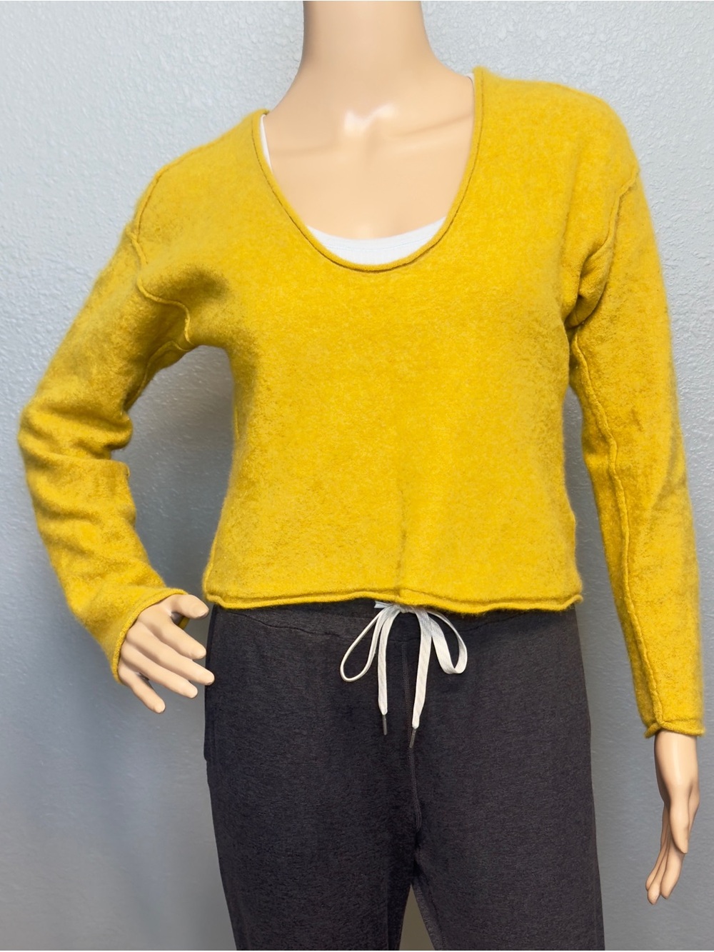 Free People Cashmere Yellow Long Sleeve Cropped Sweater Size M